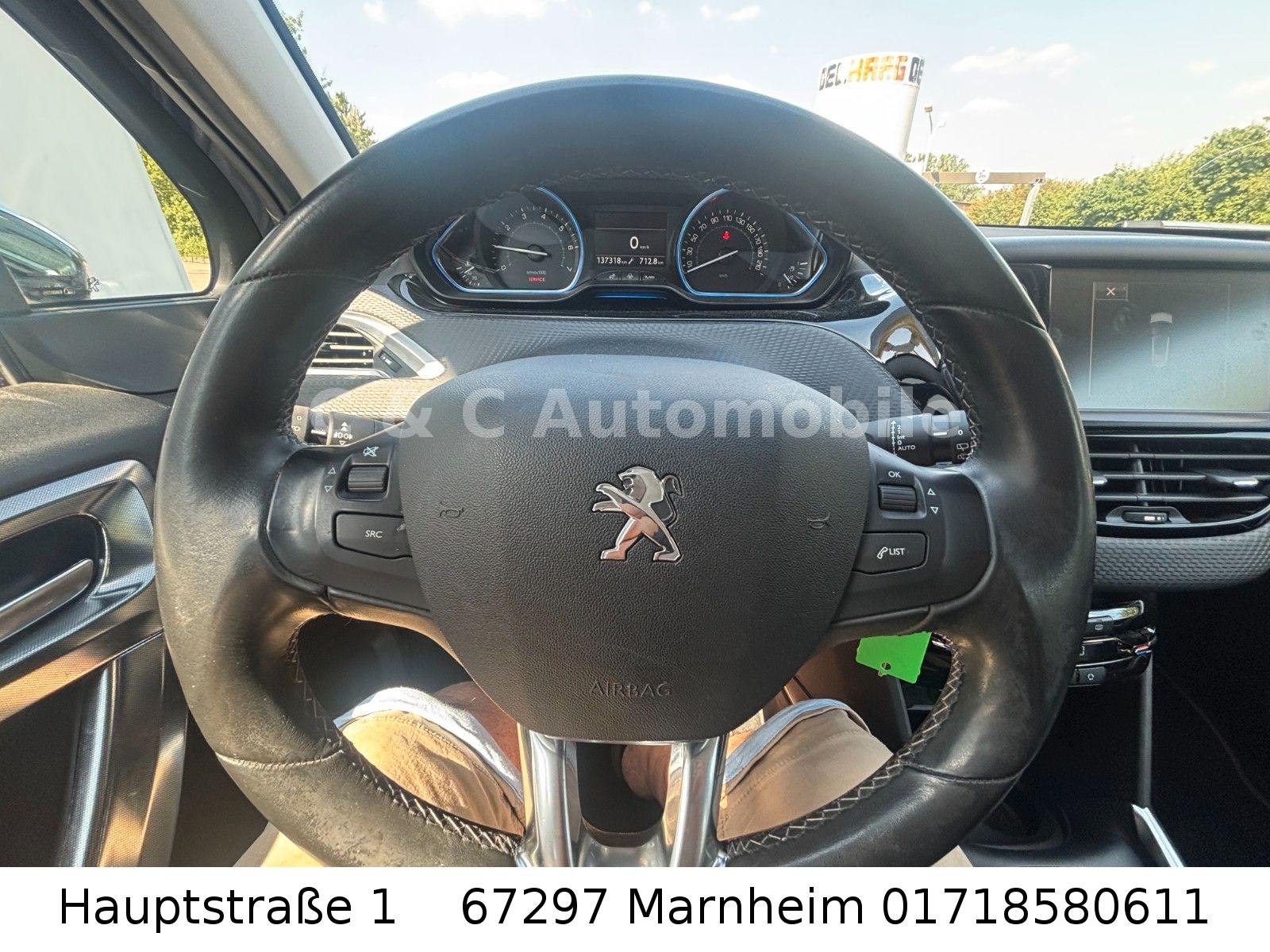 Peugeot 2008 Allure/Klima/SHZ/lückenloser Serviceheft
