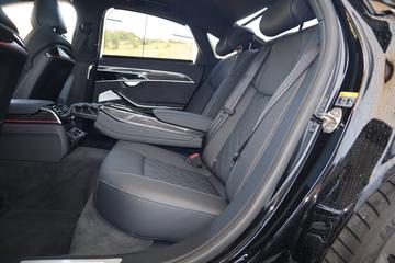 صورة مصغرة 39 لـ 2026 AUDI S8