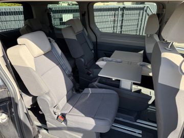 Volkswagen T7 Multivan - 12