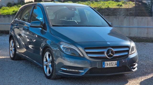 Mercedes-Benz Mercedes B200d Premium FRIZIONE NUOVA