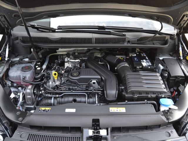 Touran 1.5 TSI Move 7-SITZER/IQ.DRIVE-PAKET/MATR