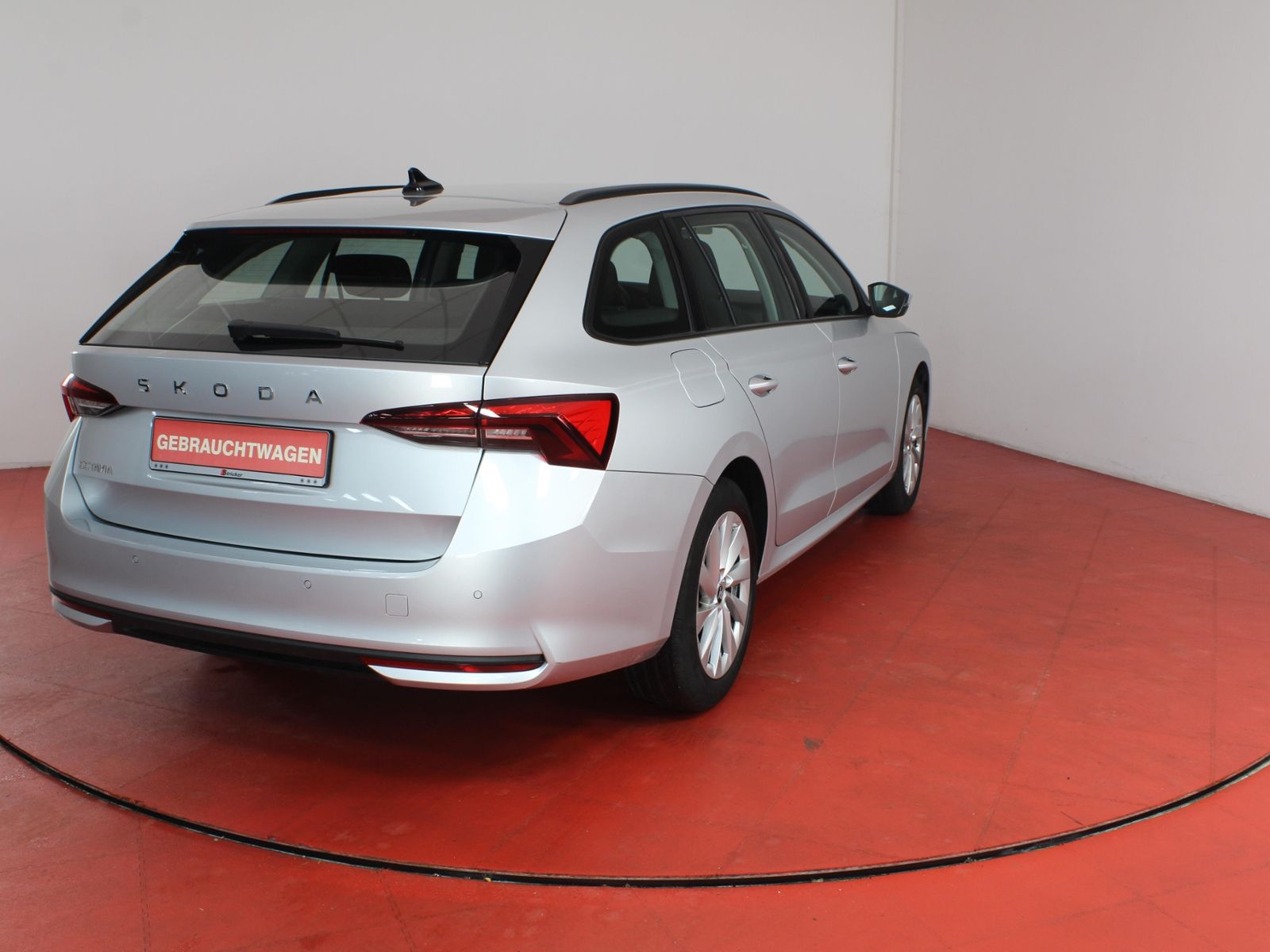 Skoda Octavia Combi Selection 2.0TDI 297,-ohne Anzahlu foto 3