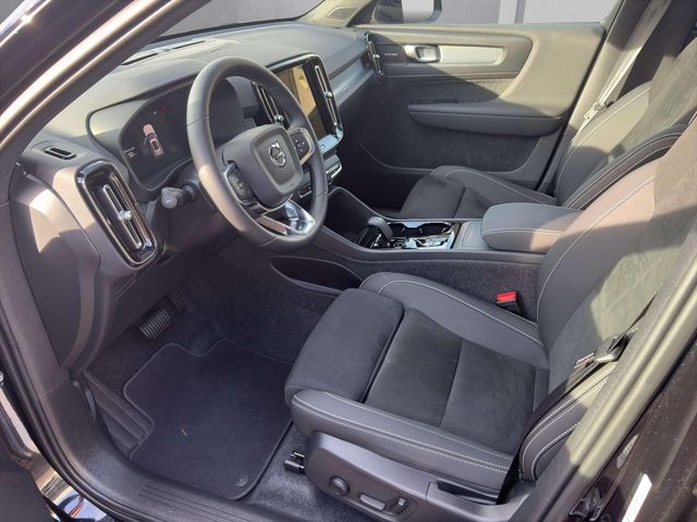 Volvo XC40 B3 Ultra Black Edition