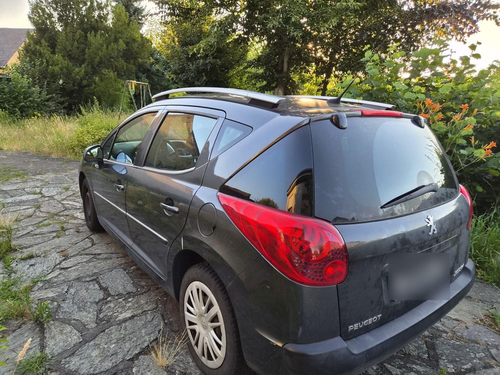 Peugeot 2008 2010 — photo 7