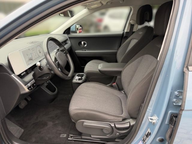 Fahrzeugabbildung Hyundai IONIQ 5 Basis +KLIMA+NAVI+PDC+RFK+SHZ+ACC+BT+UVM