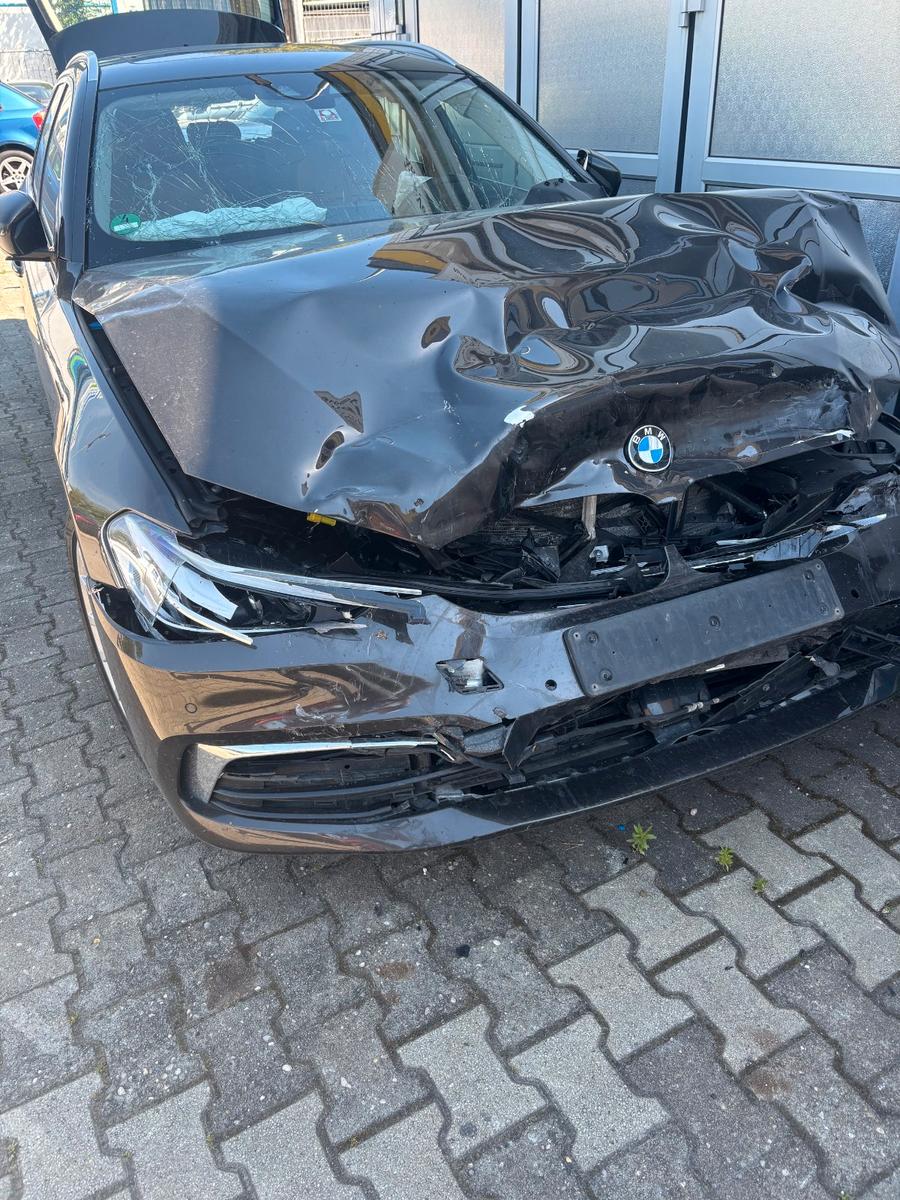 BMW 530 5 Touring 530 d xDrive Luxury Line