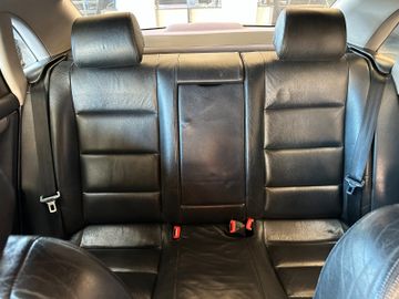 Audi A4  *TÜV 0228*KLIMAAUTOMATIK*SitzHZ*VOLL-LEDER*
