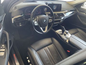 BMW 520 - 11