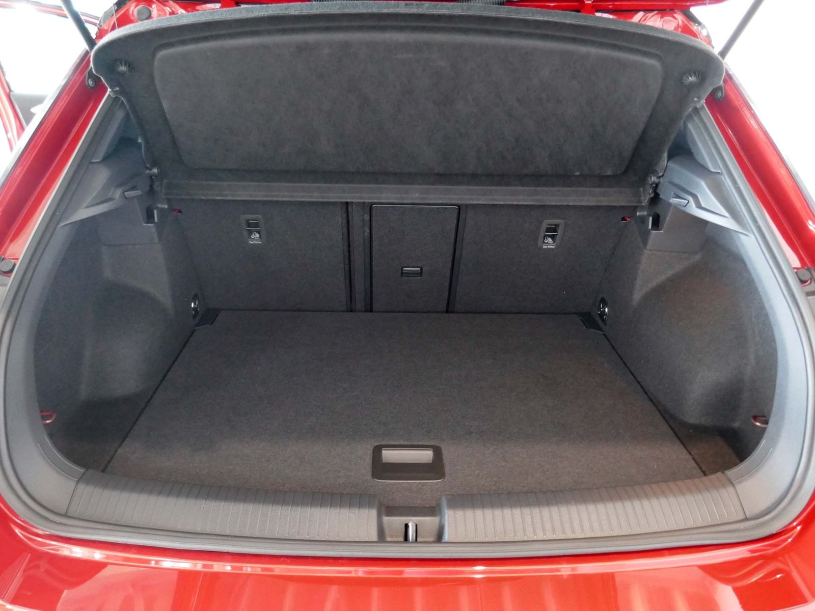 Fahrzeugabbildung Volkswagen T-Roc GOAL 1.5 TSI DSG | LED AHK RFK ACC