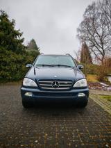 Mercedes-Benz ML 400 CDI - - Mercedes-Benz ML 400 mit Diesel-Antrieb