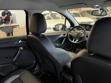 MYAUTOCENTER – Gebraucht- und Jahreswagen mit Werkstattservice in Pfaffenhofen Peugeot 2008 Allure *1. Hand*Kamera*Klima*Navi*SHZ*