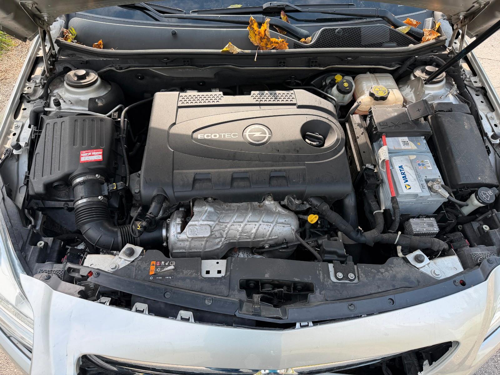 Opel Insignia 2013 — photo 11