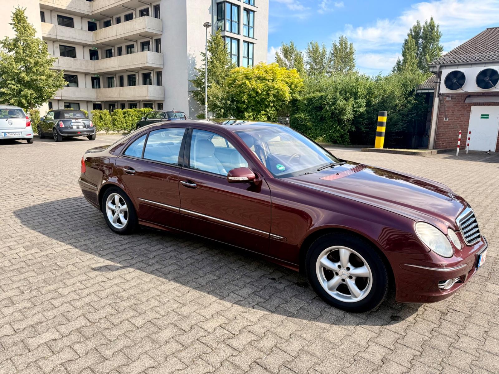 Mercedes-Benz E 280 E -Klasse Lim. Avantgard Navi Xenon