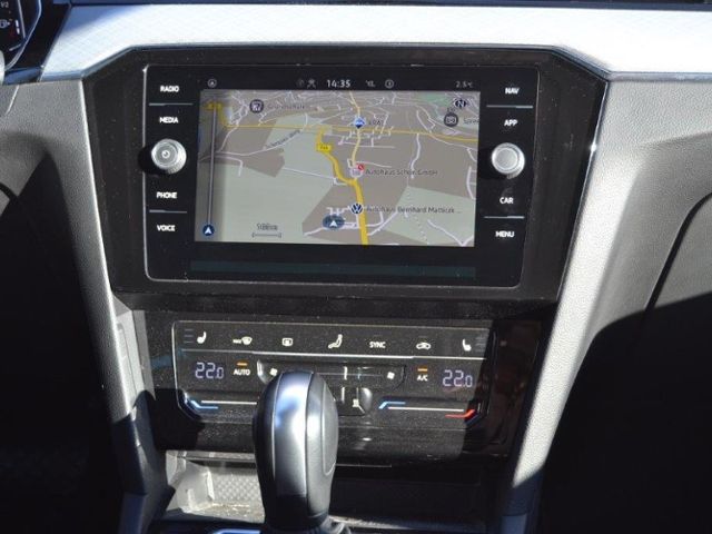 Passat Variant 2.0 TDI DSG AHK/STAND-HZ/MATRIX/N