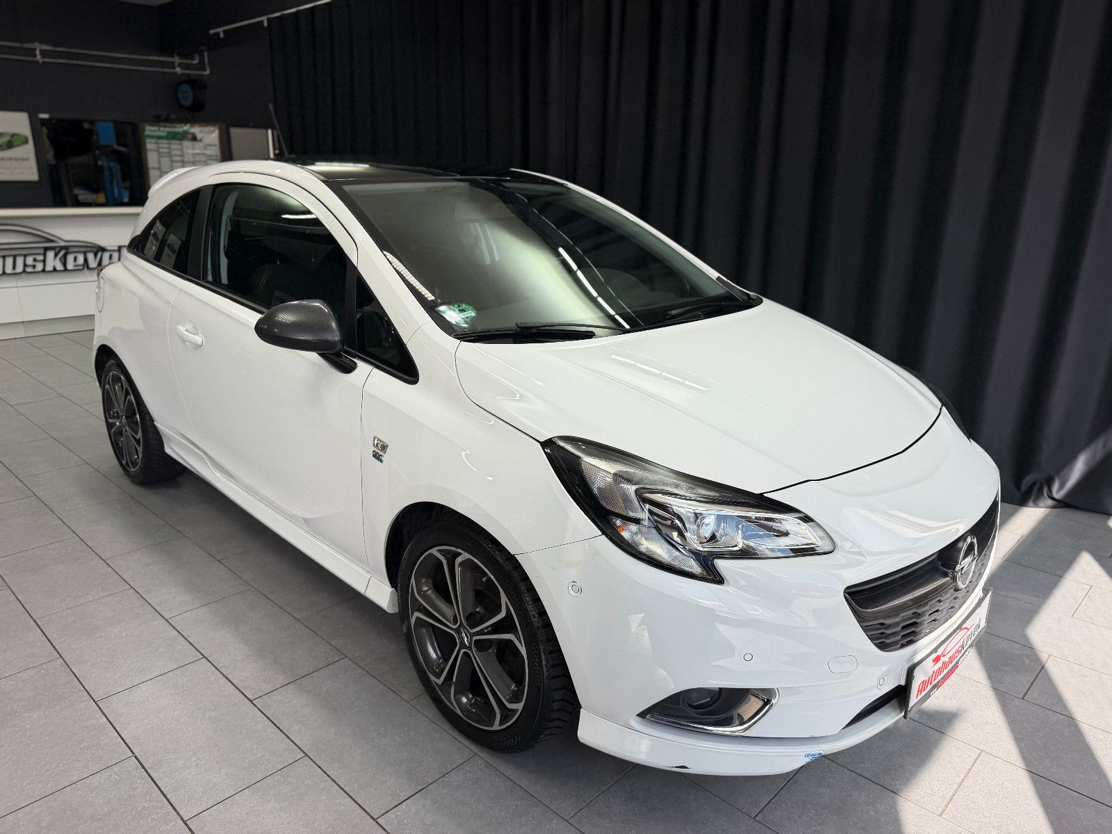 Fahrzeugabbildung Opel Corsa E Color Edition ecoFlex |KLIMA|NAVI|PDC