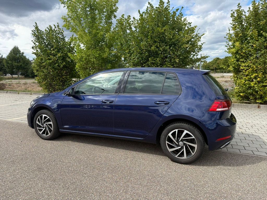 Image of Volkswagen Golf