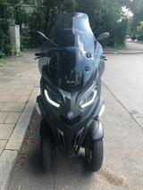 Piaggio MP3 530 HPE - PIAGGIO MP3