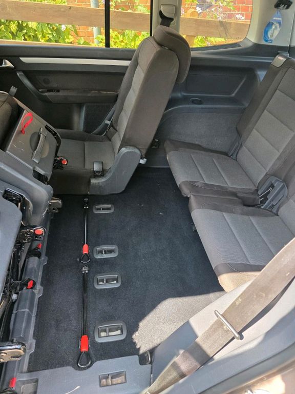 Image of Volkswagen Touran