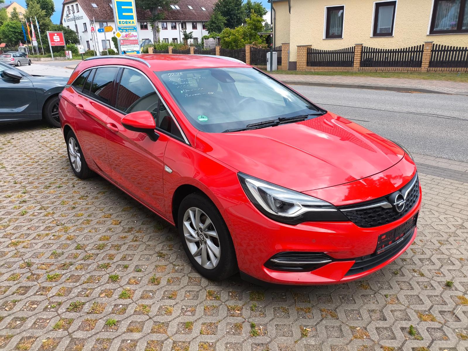 Opel Astra K Sports Tourer INNOVATION 1.2 Turbo 96KW