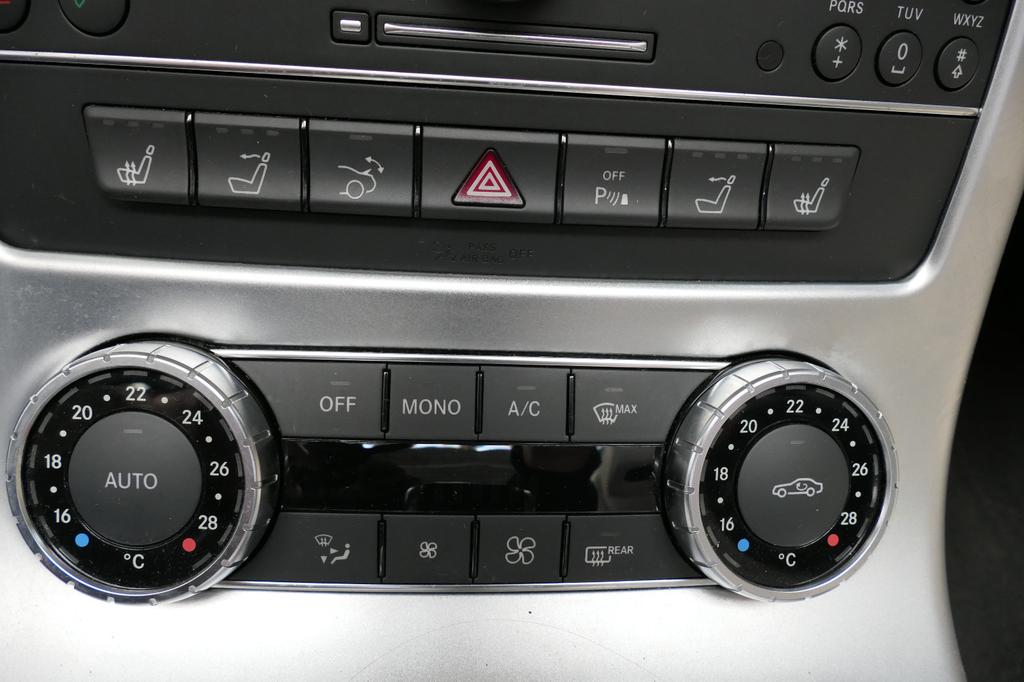 Mercedes-Benz SLS AMG