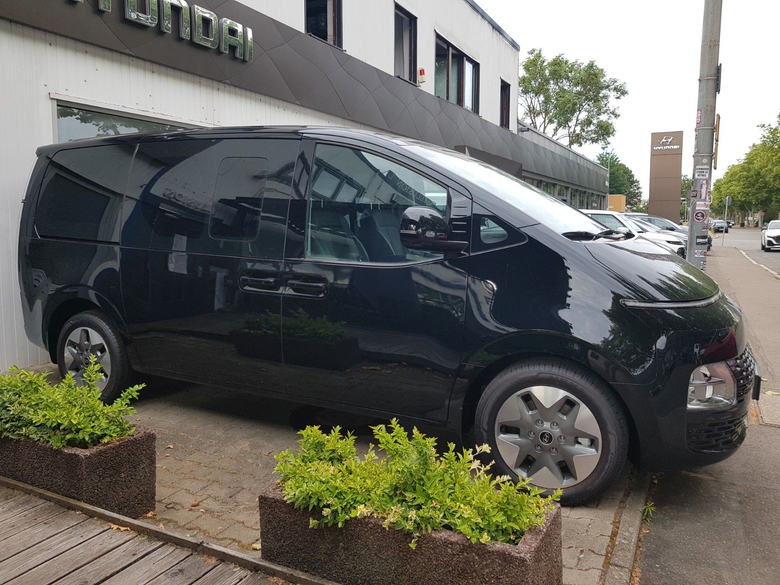 Hyundai Staria – Bild 2