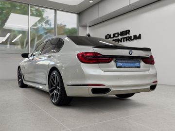 BMW 750 - 4
