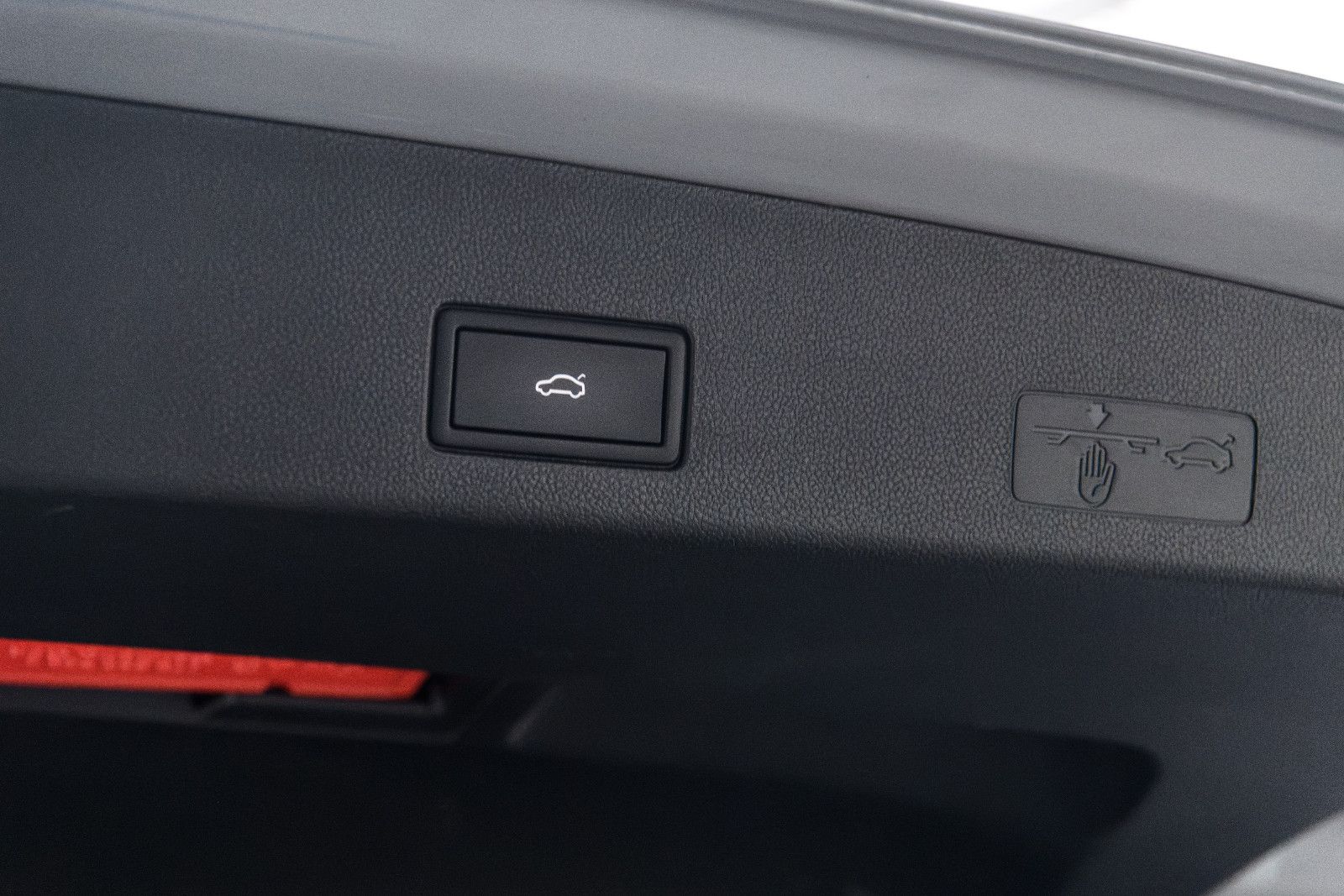 Fahrzeugabbildung Volkswagen Golf Variant R-Line eTSI DSG+AHK+Kamera+Pano