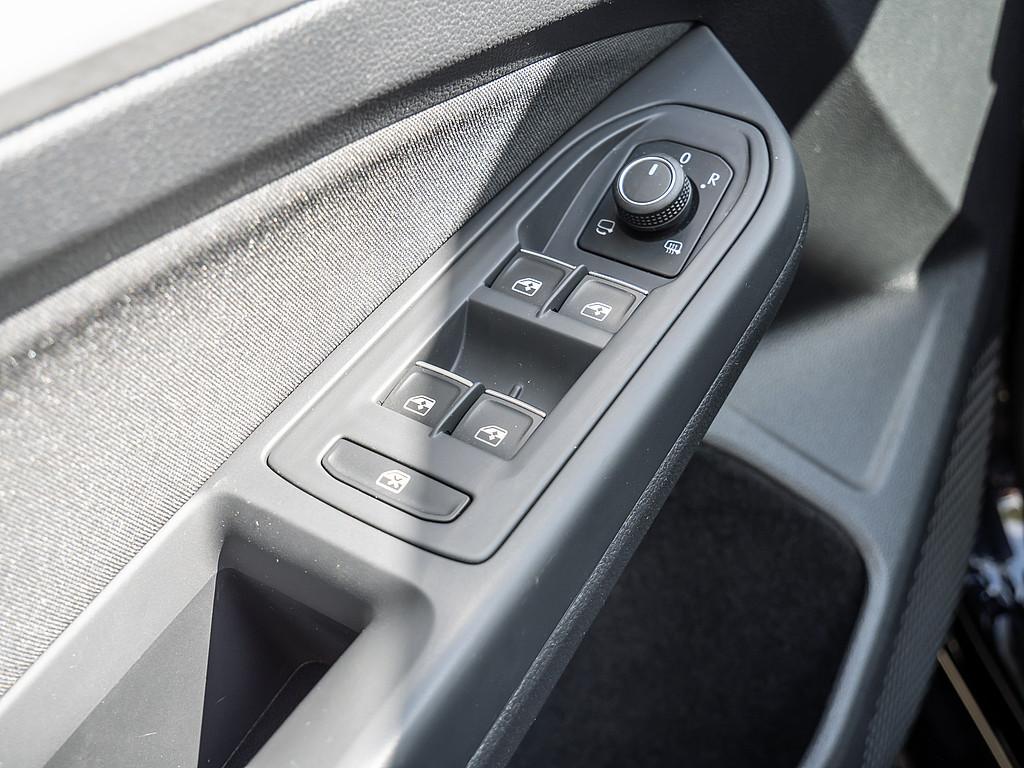 Volkswagen Golf VIII Variant 2.0 TDI Life H/K NAVI ACC LED, миниатюра 17