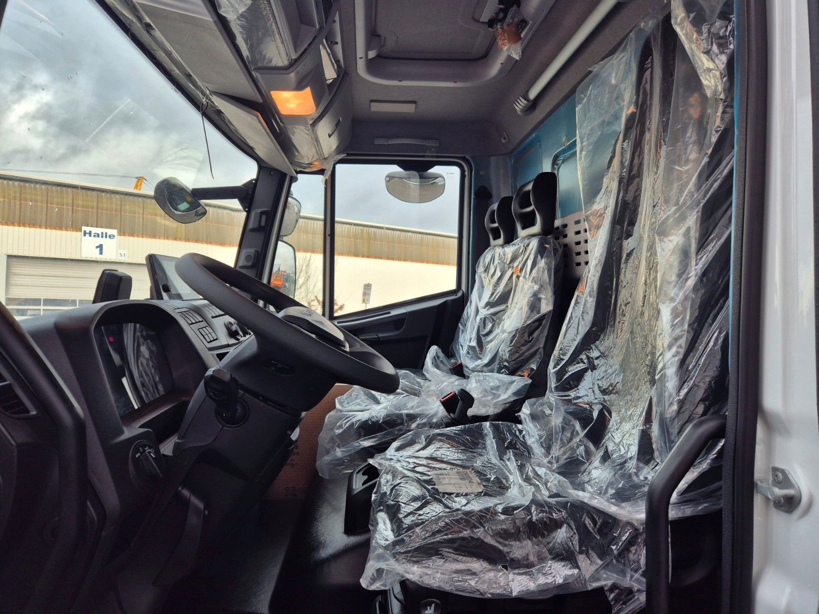 Fahrzeugabbildung Iveco Eurocargo ML140E25/P LBW 1.500kg 7.280mm