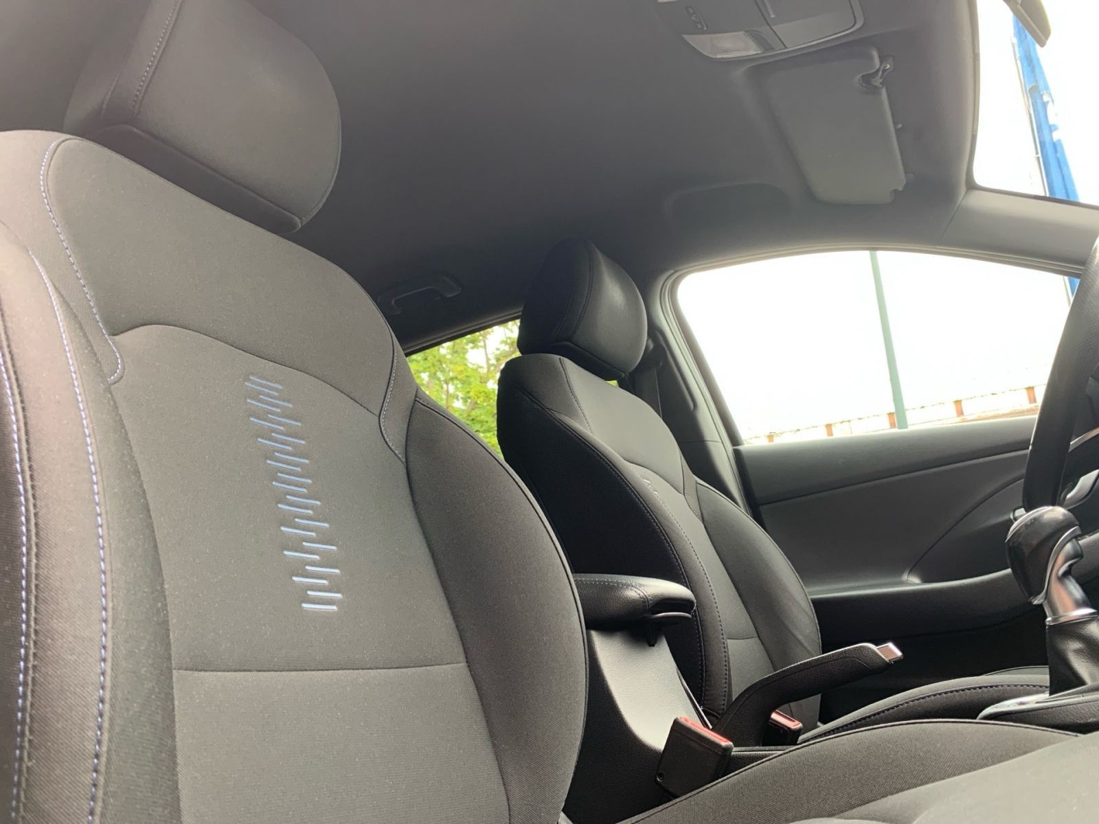 Fahrzeugabbildung Hyundai i30 1.0 T-GDI Passion Kamera 8x bereift