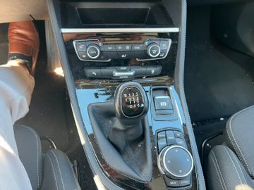 BMW 220 - 12