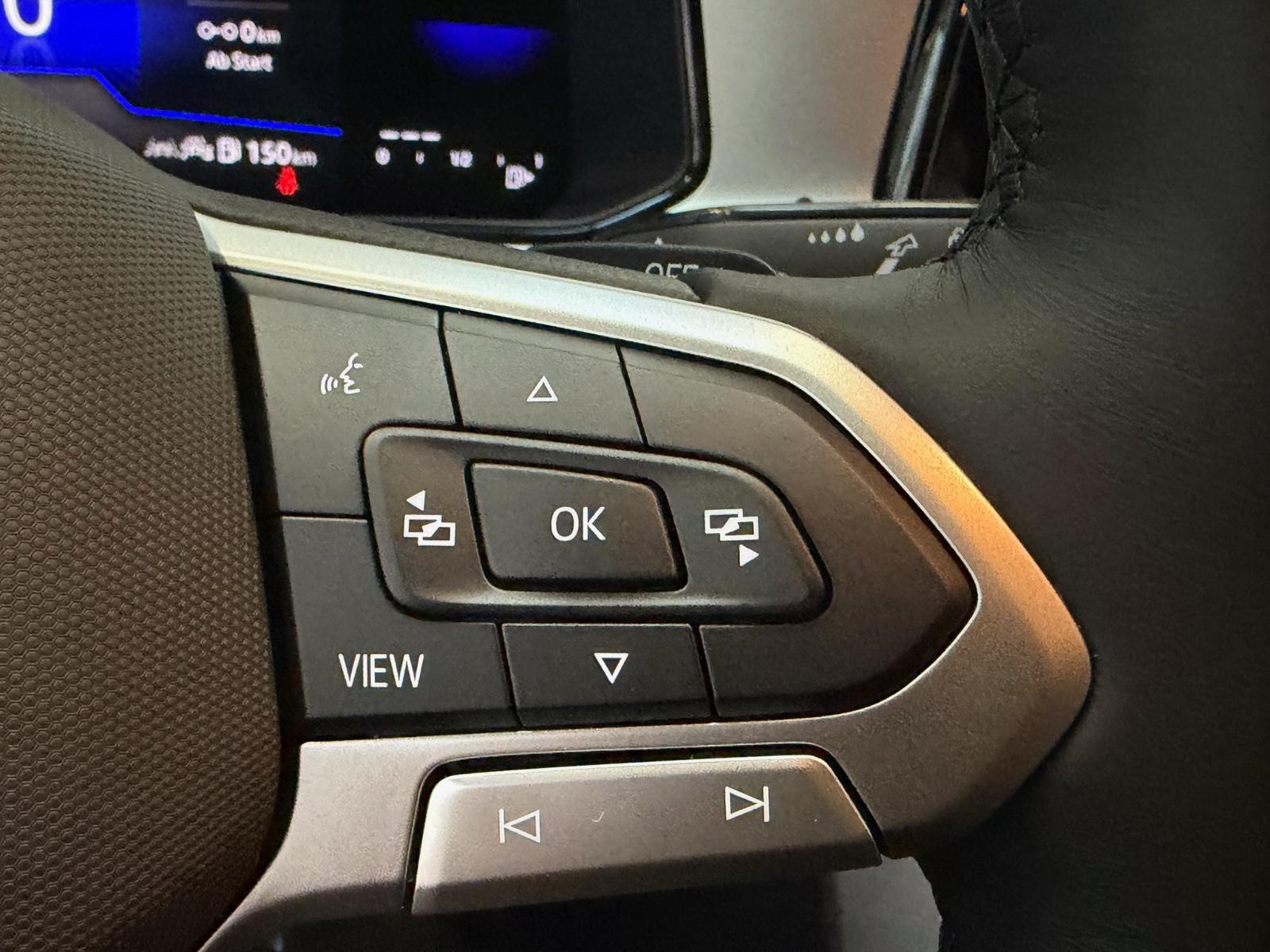 Volkswagen T-Roc 1.5TSI Limited#DSG#SHZ#AHK#ACC#LED#Keyless