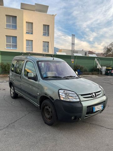 Peugeot Ranch 1.6 HDi 5p. Totem