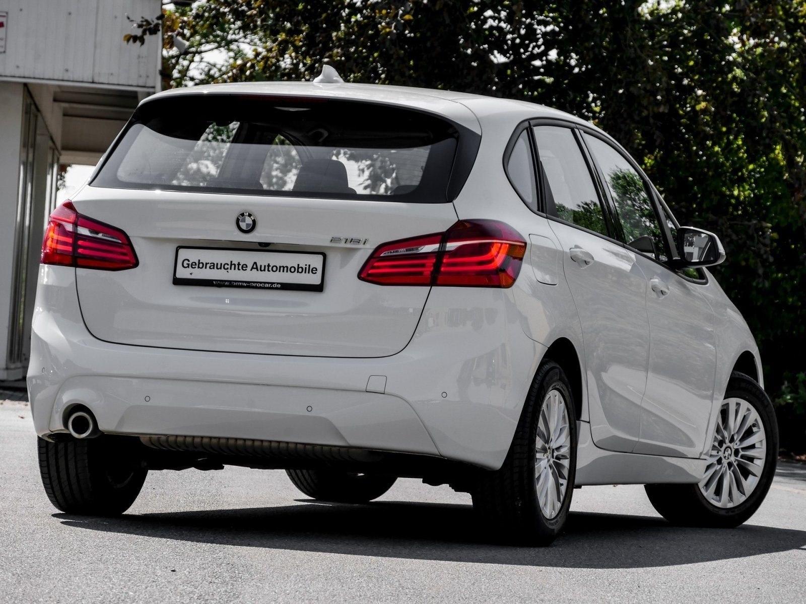 BMW 218i RFK NAVI LED PDC V+H DAB Parkass. Tempomat