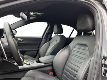 Alfa Romeo Giulia Veloce Q4 2,0 Turbo Navi+SHZ+RFK+Carplay