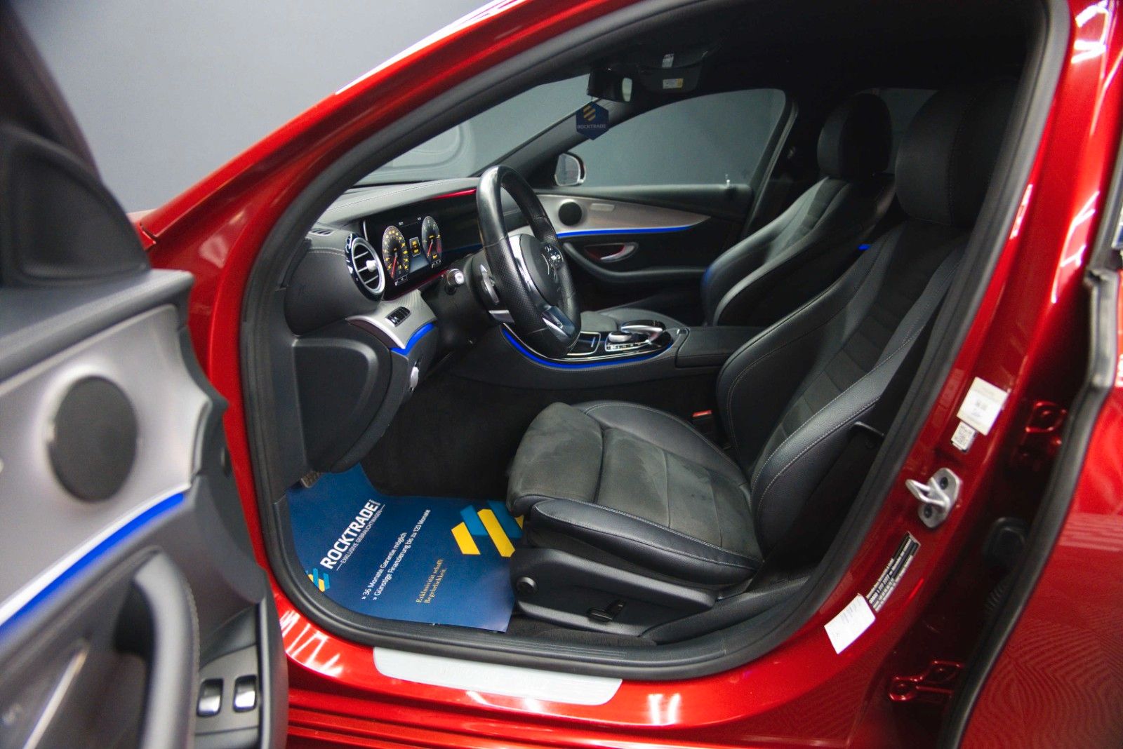 Fahrzeugabbildung Mercedes-Benz E 400d T 4Matic AMG Night-Paket ACC Widescreen