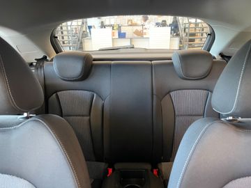 Audi A1 ambition *NAVI*PDC*SZHZ*KLIMA*SPORTFAHRWERK*