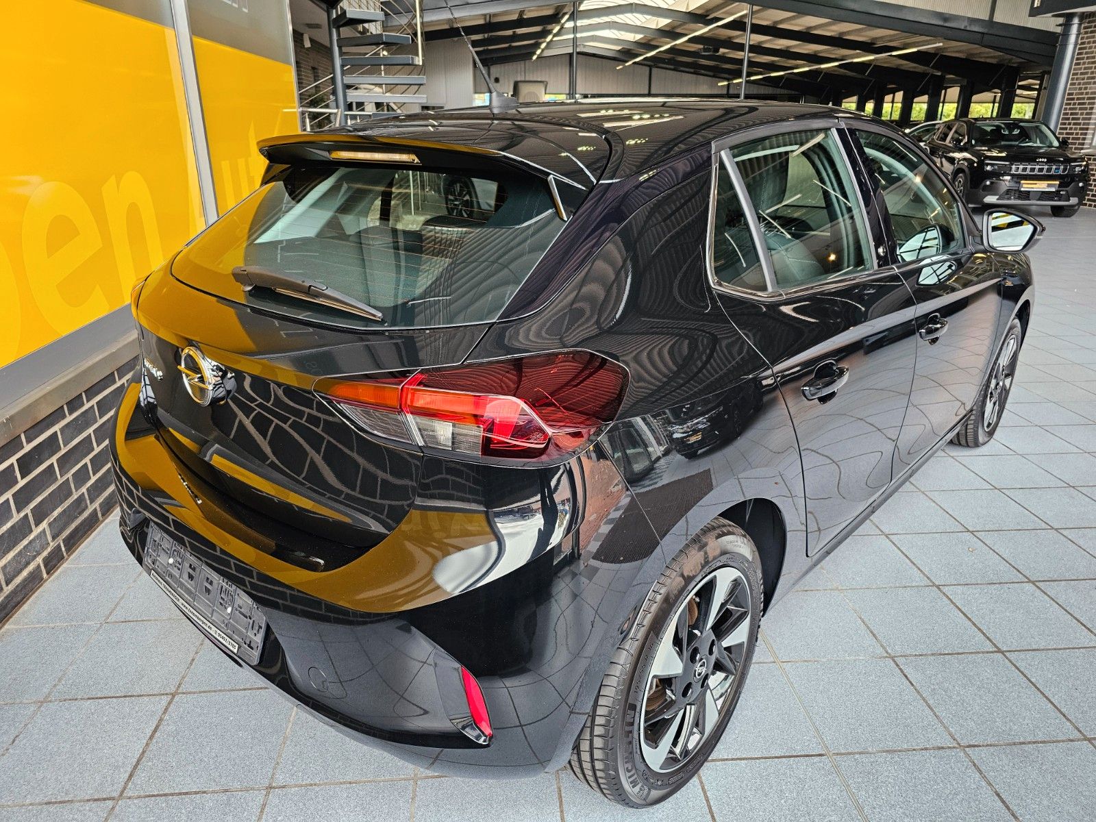 Opel Corsa F e Elegance Wärmepumpe LED imagem 2