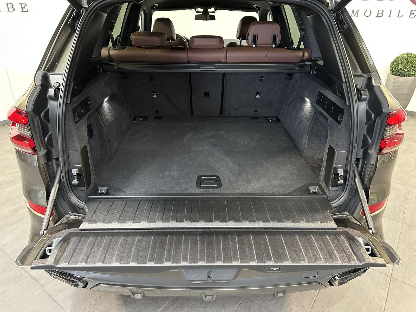 Fahrzeugabbildung BMW X5 xDrive30d M-Sport NAV+LASER+360°+HEAD-UP+DAP