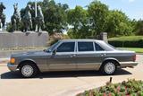 Mercedes-Benz 560 - Mercedes-Benz 560: Limousine