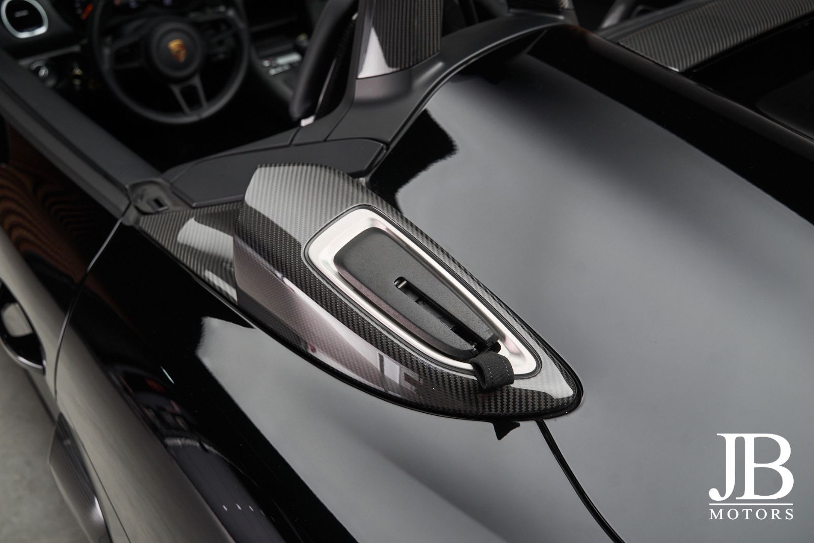 Fahrzeugabbildung Porsche Spyder RS Weissach PCCB Lift Magnesium Chrono