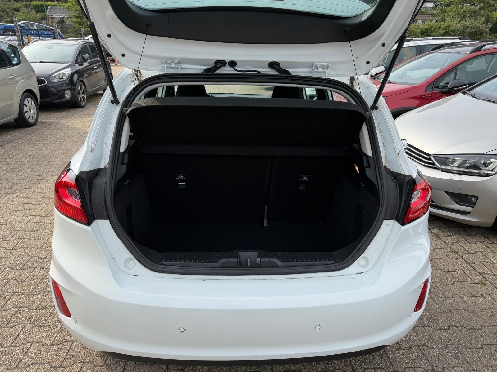 Ford Fiesta Cool & Connect TEMP*STZHZ*SPURH*PDC