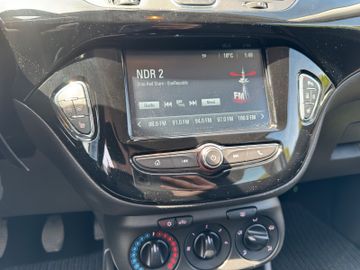 Fotografie des Opel Corsa E Kamera Parkpilot Sitz-/Lenkradheizung