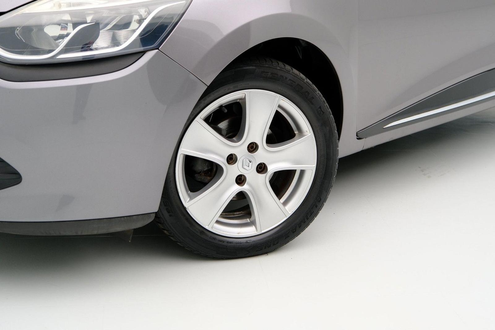 Renault Clio 2014 — photo 24