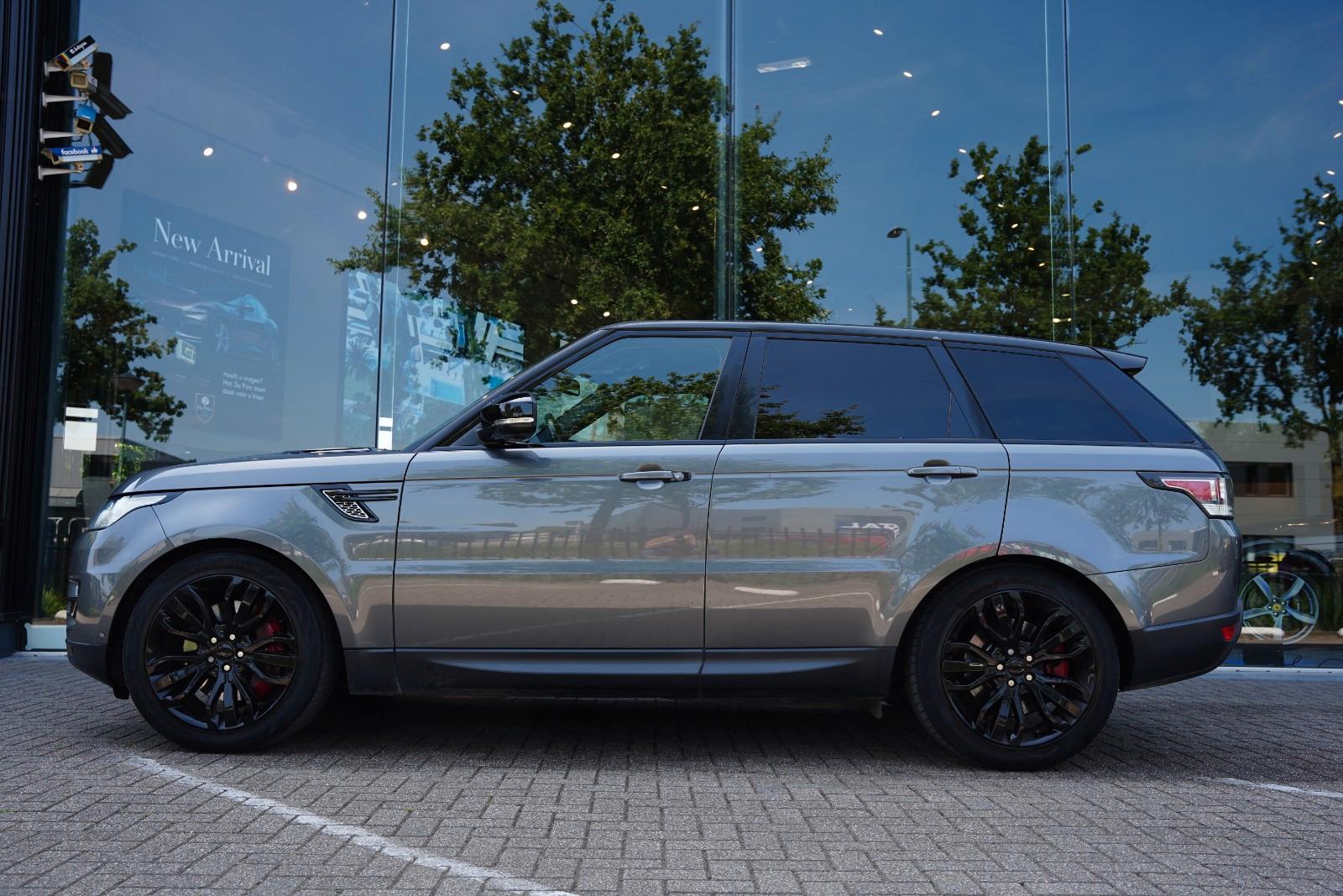 Land Rover 3.0 SDV6 HSE Dynamic Tow Bar / Panoramaroof