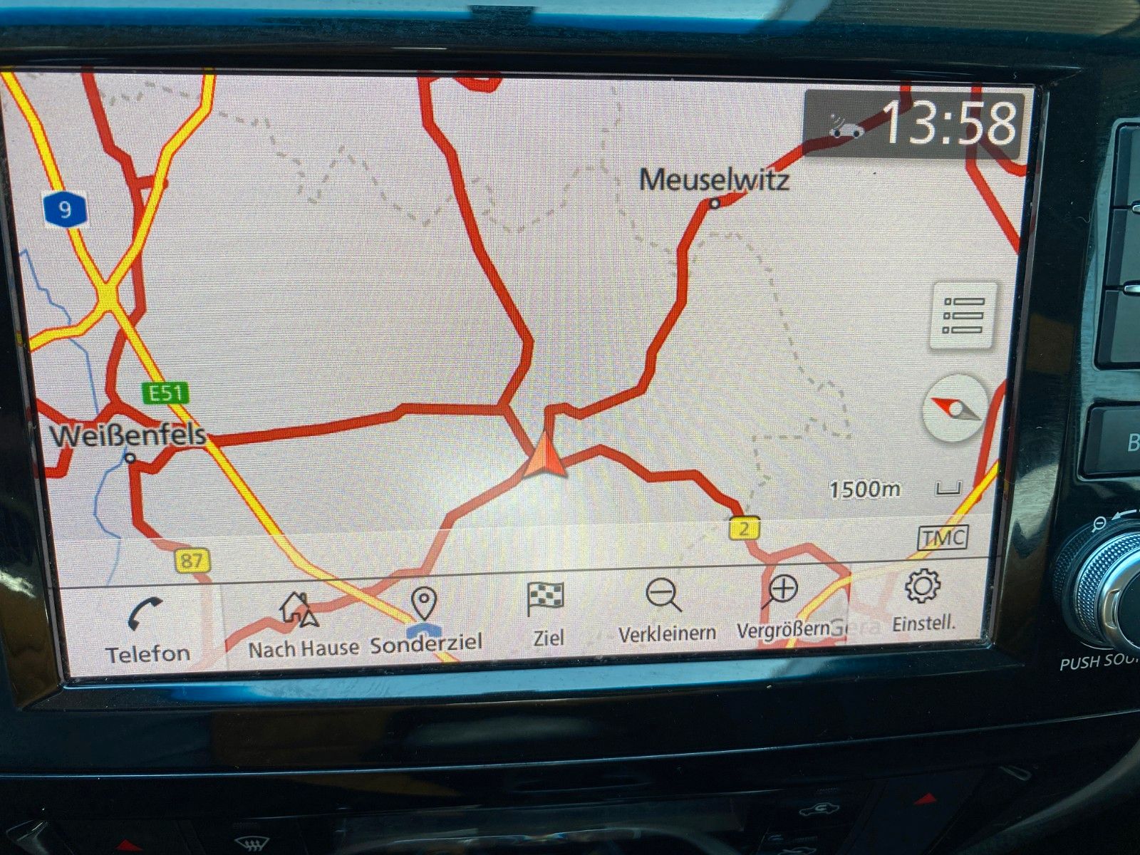 Fahrzeugabbildung Nissan Navara Tekna 4x4 DOKA+NAVI+SHZ+TÜV-NEU