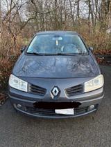 Renault Megane Coupé-Cabriolet 2.0 / 113TKM - Renault Megane aus 2007: Cabrio