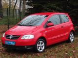 Volkswagen Fox Style "erst 38.000 km von älterer Dame" - scheckheftgepflegte VW Fox