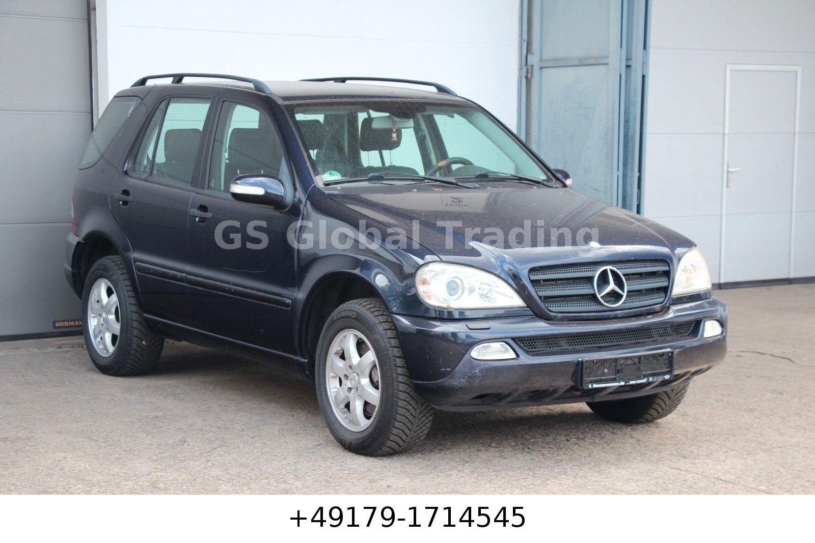 Mercedes-Benz ML270 2004 — rear view