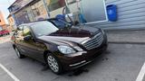 Mercedes-Benz E 220 CDI BlueEFFICIENCY - - Mercedes-Benz E 220 aus 2012 mit Diesel-Antrieb: Limousine